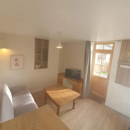 Les Fruitiers De La Sulpiciere La Vigne *