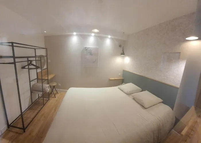 Les Fruitiers De La Sulpiciere La Vigne *